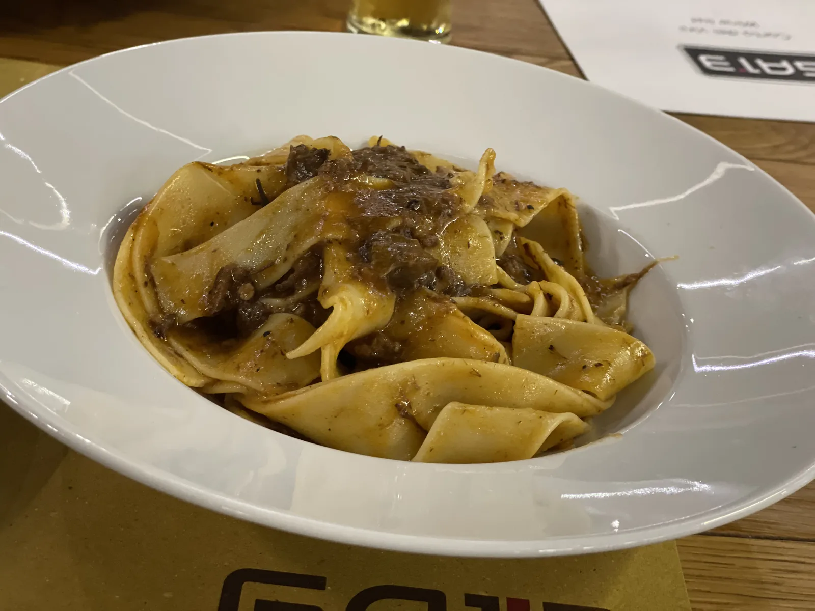 トスカーナ名物 イノシシ肉のラグーパスタ（パッパルデッレ）